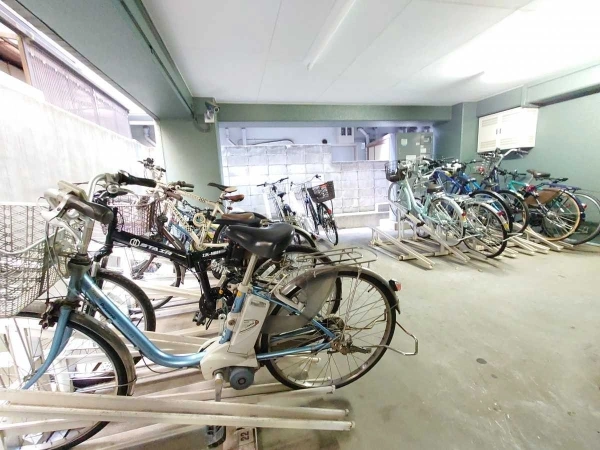 プレジール三番町