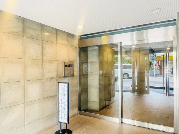 プレジール三番町