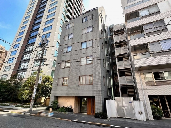 プレジール三番町