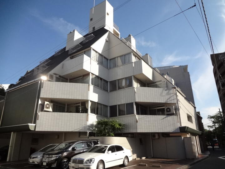 ハイツ六番町の外観写真 - 千代田区六番町13番1号