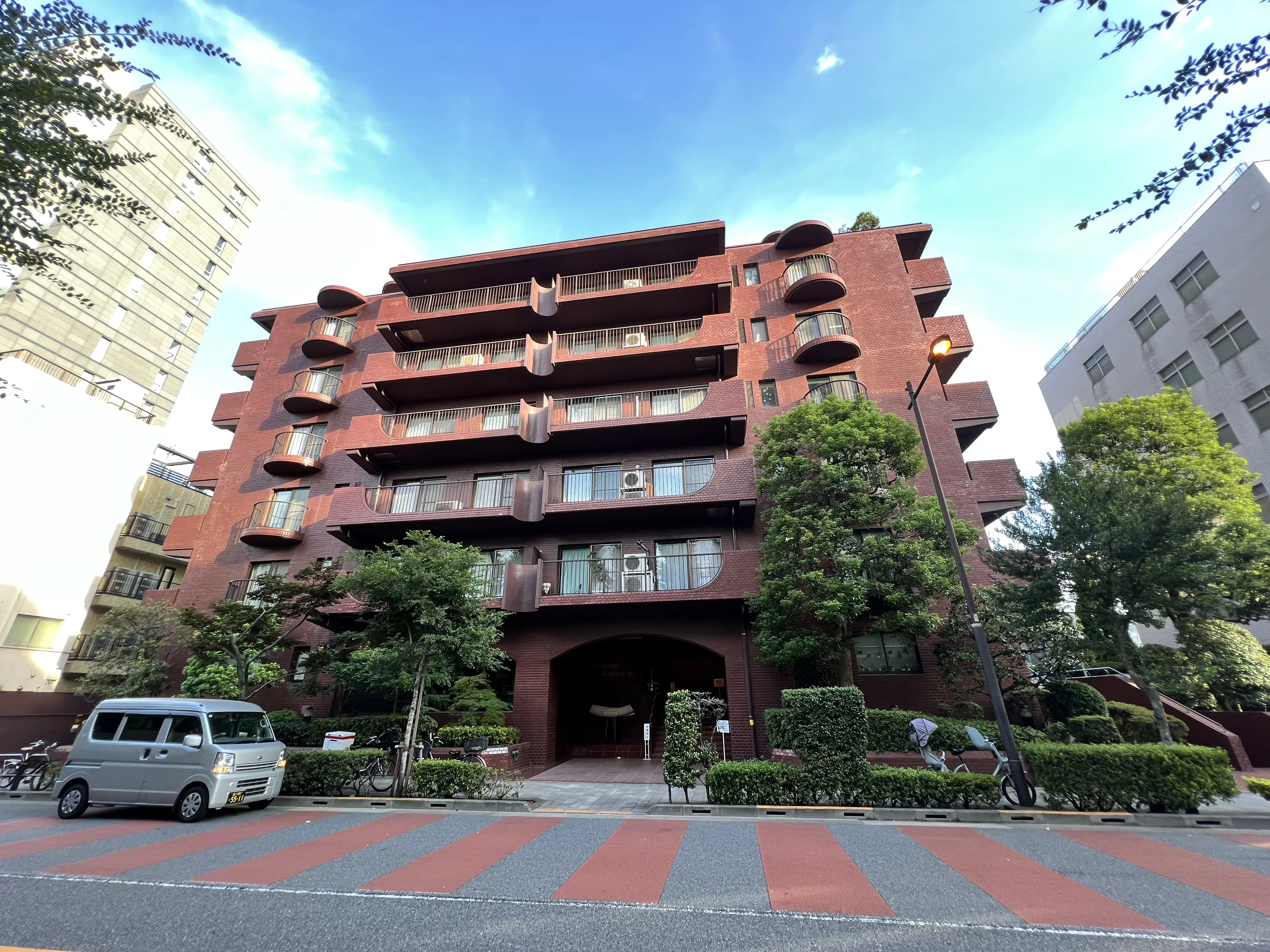パレロワイヤル六番町の写真