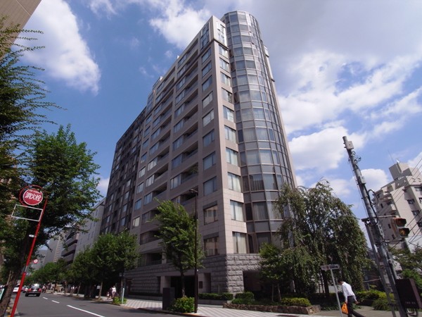 シェルトーレ三番町の写真